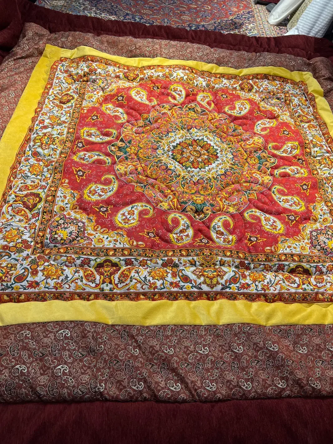 لحافکرسی‌‌ه|رختخواب، بالش، پتو|اصفهان, هفتون|دیوار