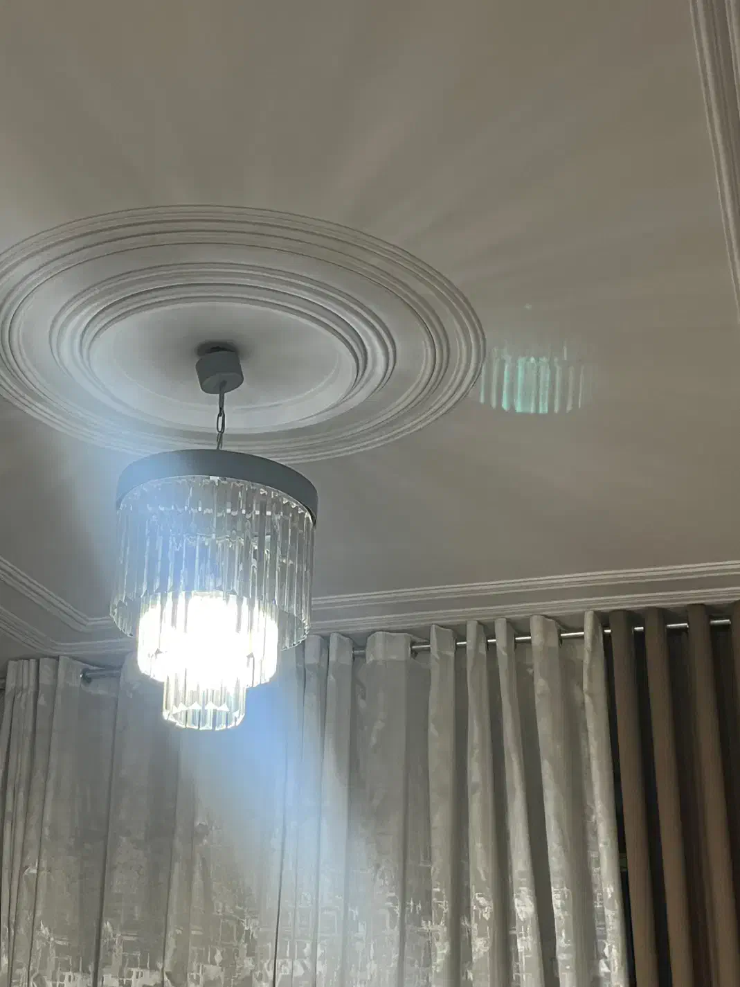 دو عدد لوستر همراه با دیوارکوب|لوستر و چراغ آویز|ساوه, |دیوار