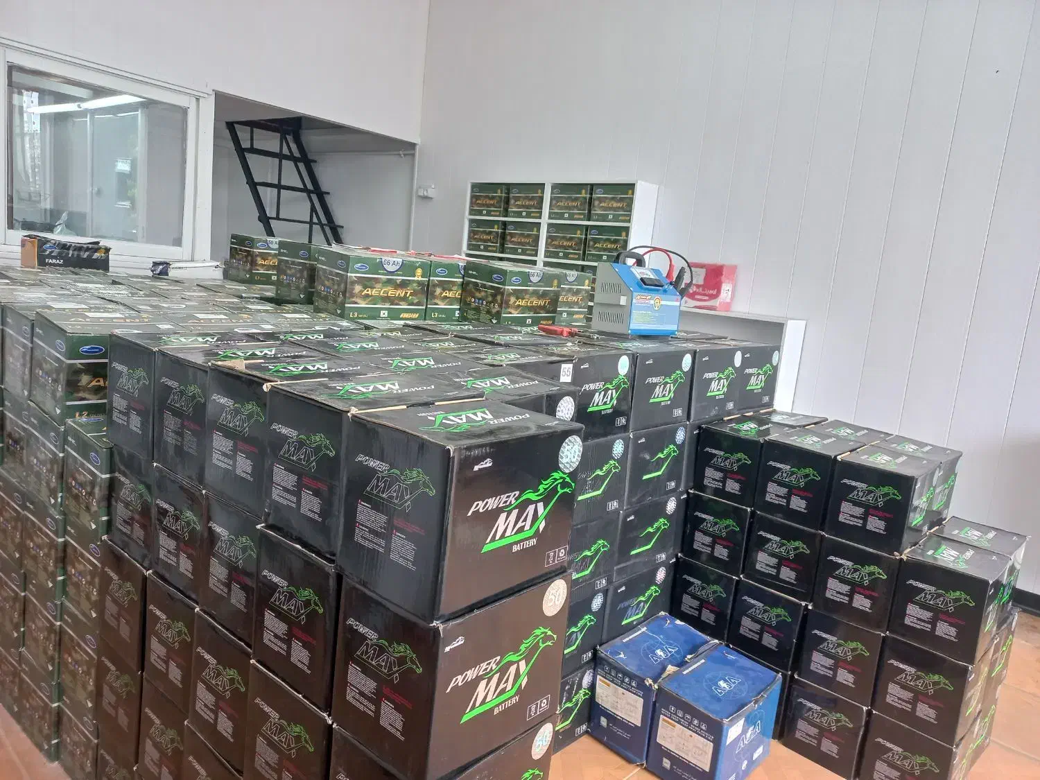 باطری ماشین ارزان تر از همه جا جنس خوب با گارانتی|قطعات یدکی و لوازم جانبی|آمل, |دیوار