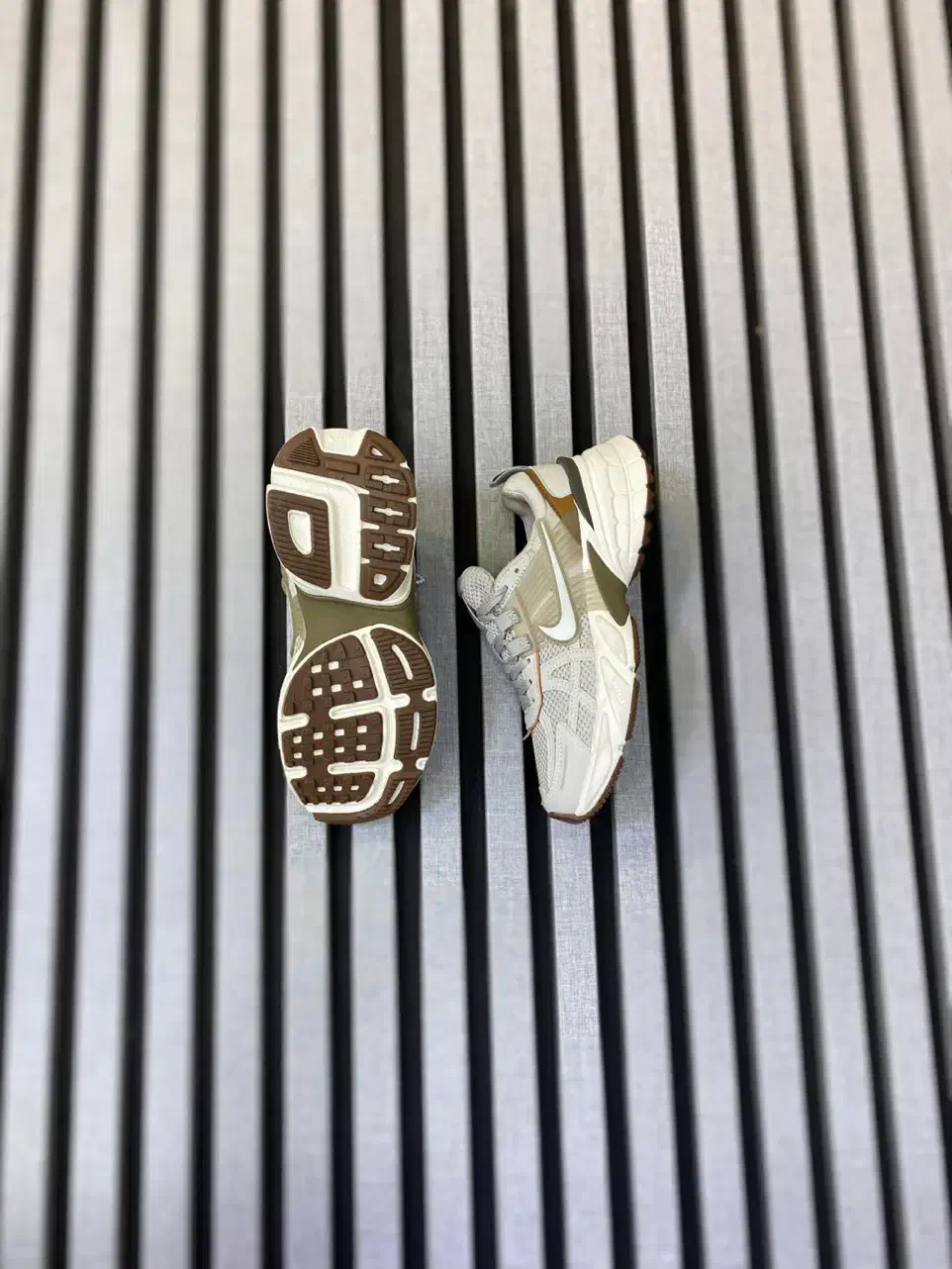 کتونی نایکی V2K|کیف، کفش، کمربند|بانه, |دیوار