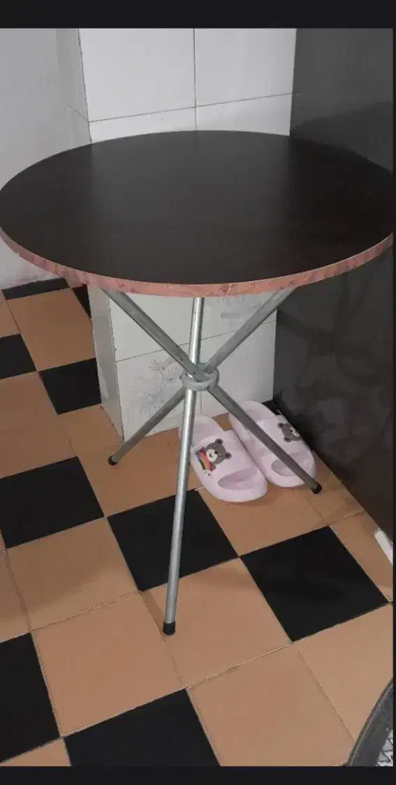 میزخاطره به همراه ۲عدد رومیزی سِت کاملا سالم|مبلمان خانگی و میز عسلی|چالوس, |دیوار