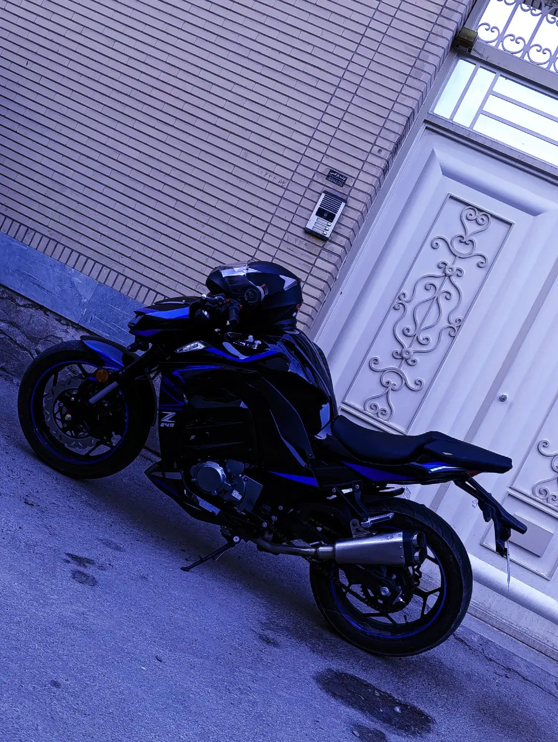 z250|موتورسیکلت|کاشان, میدان کهنه|دیوار