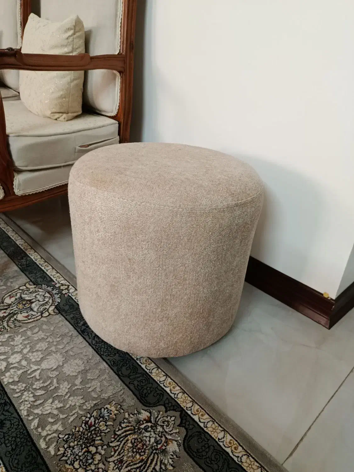 دو تا پاف کاملا در حد نو|مبلمان خانگی و میز عسلی|مشهد, گاز|دیوار