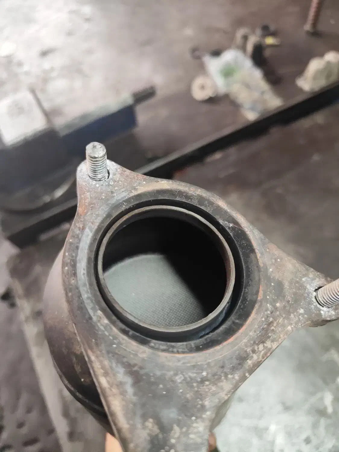 کاتالیزور MVM 530|قطعات یدکی و لوازم جانبی|صوفیان, |دیوار