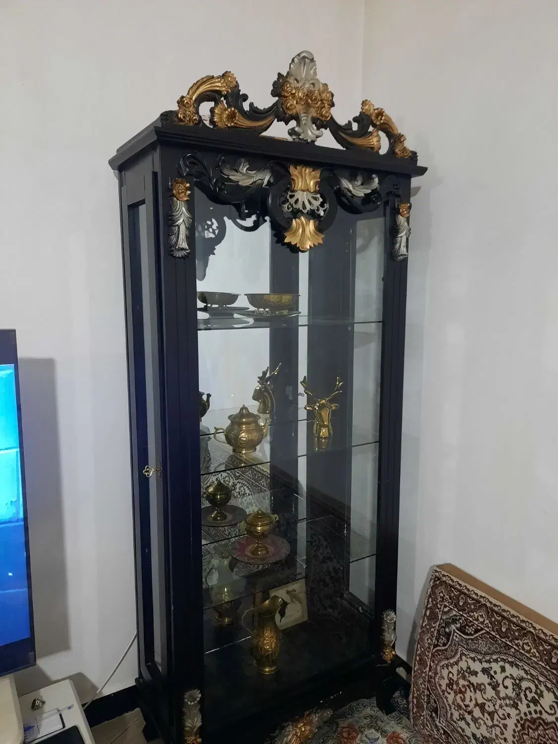 بوفه مشکی طلایی|بوفه، ویترین، کنسول|کرمانشاه, |دیوار