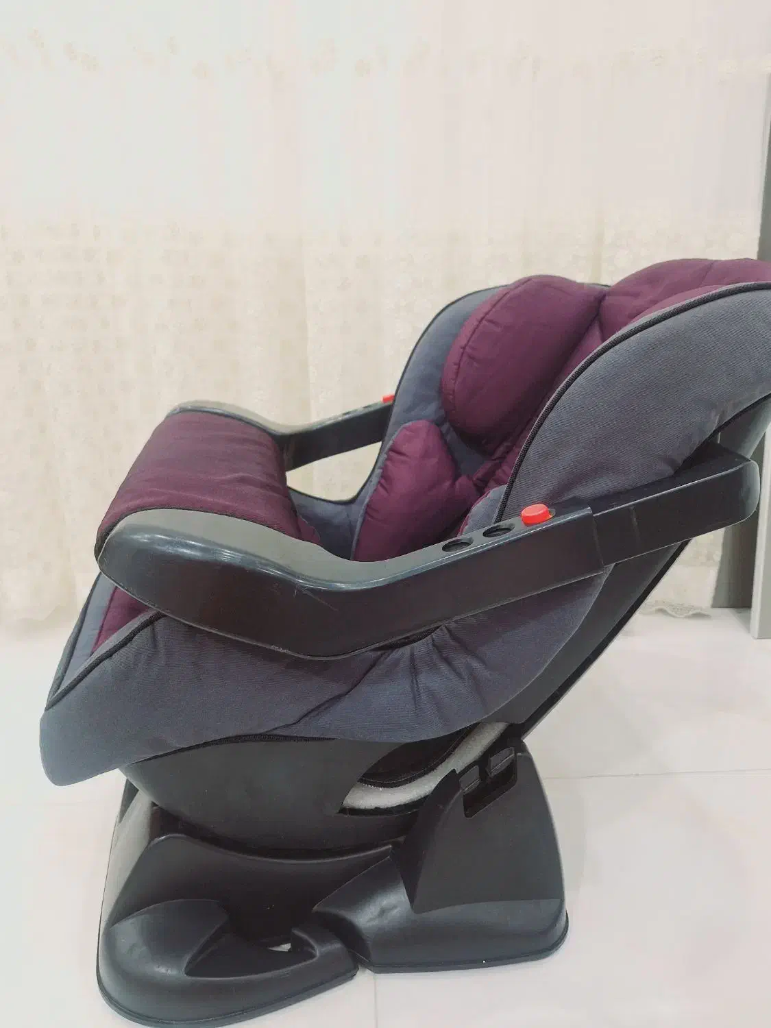 صندلی ماشین،ساک حمل نوزاد،کریر و کیسه خواب|اسباب و اثاث بچه|بندرعباس, |دیوار