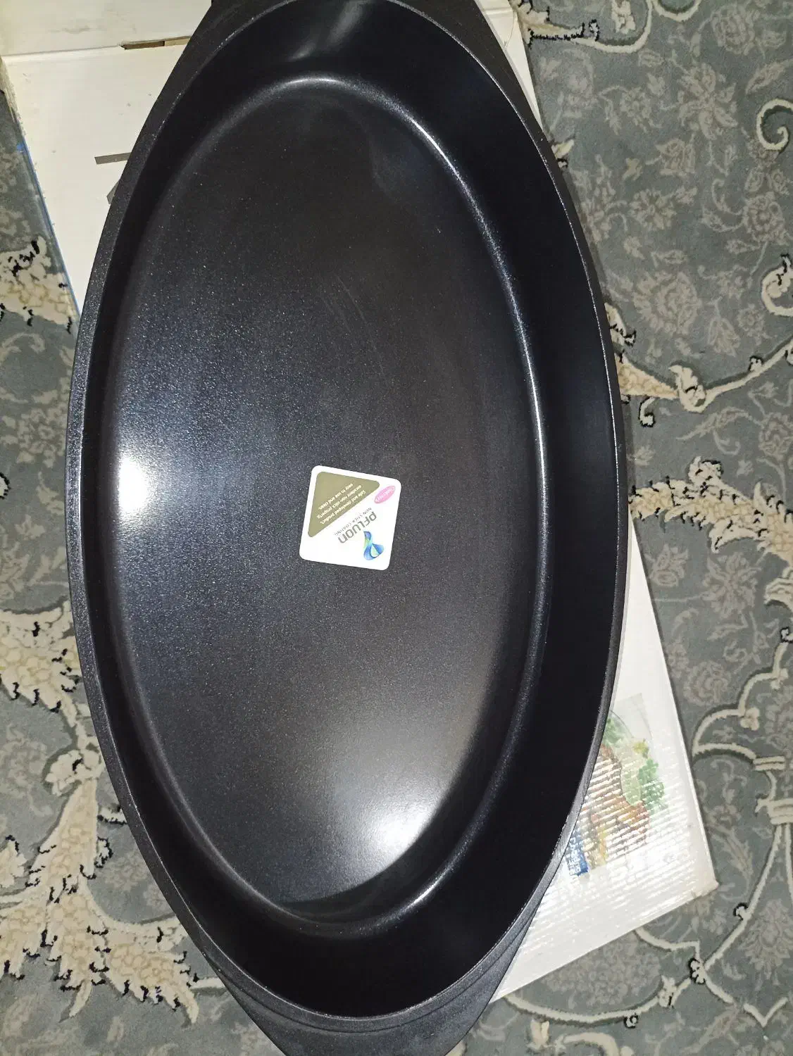 تابه ماهی سرخ کن|ظروف پخت‌وپز|آفتاب, |دیوار