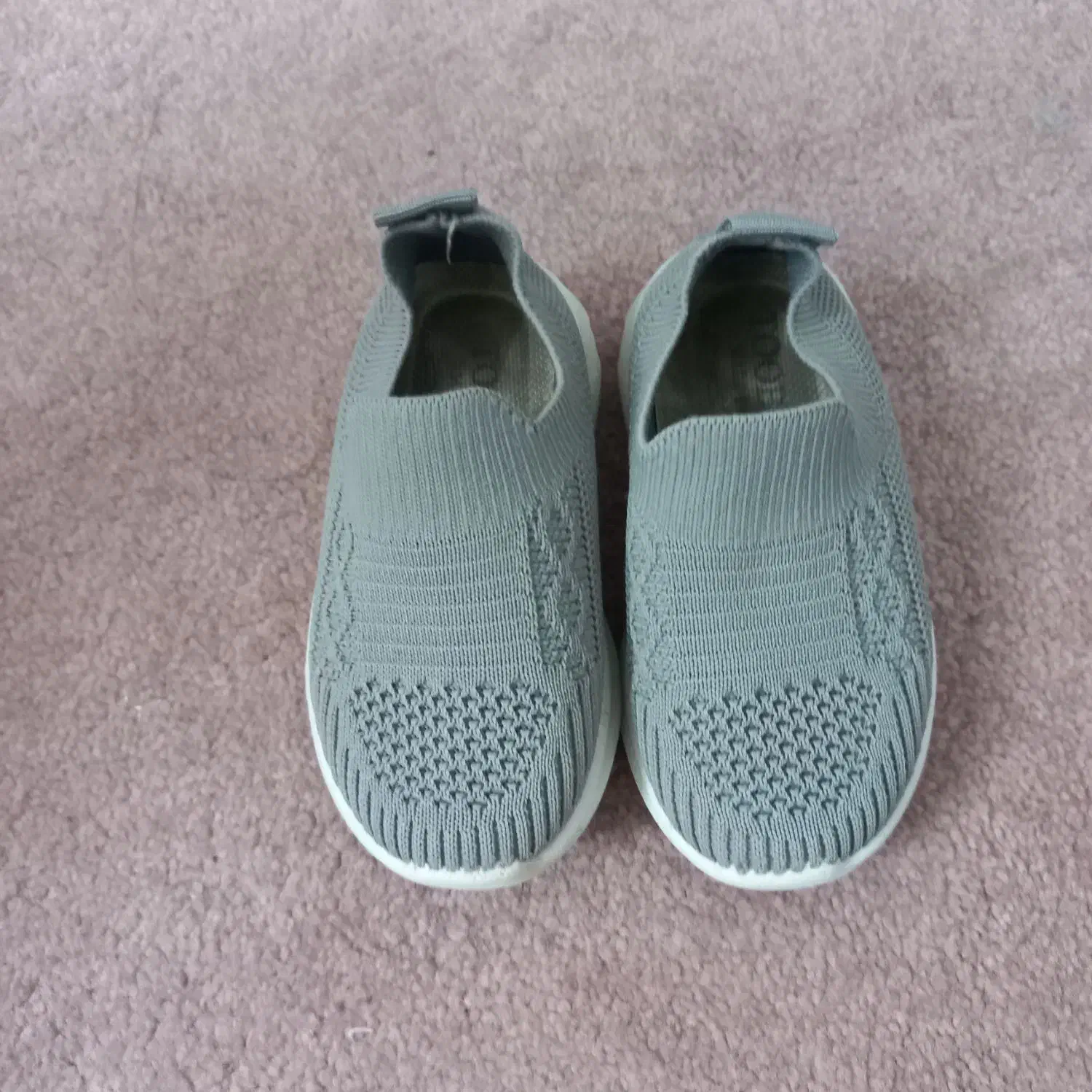 کفش بچگانه|کفش و لباس بچه|اصفهان, آبشار|دیوار