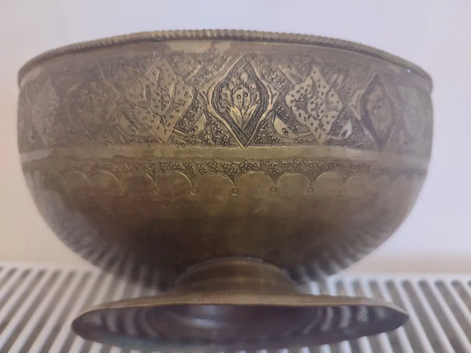 کشکول بسیار قدیمی منقش- صفوی|کلکسیون اشیاء عتیقه|مهربان, |دیوار