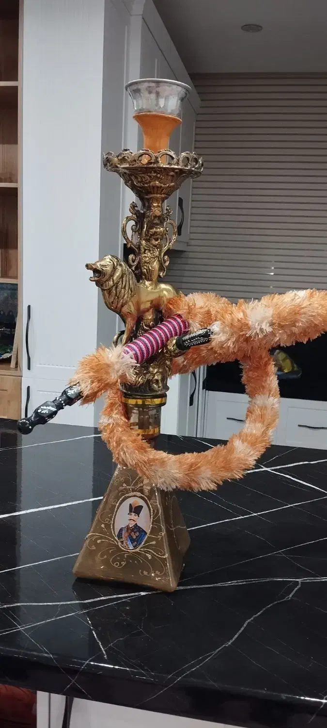 قلیون برنجی قلمکاری سنگین وزن|کلکسیون اشیاء عتیقه|قم, شهرک قدس|دیوار