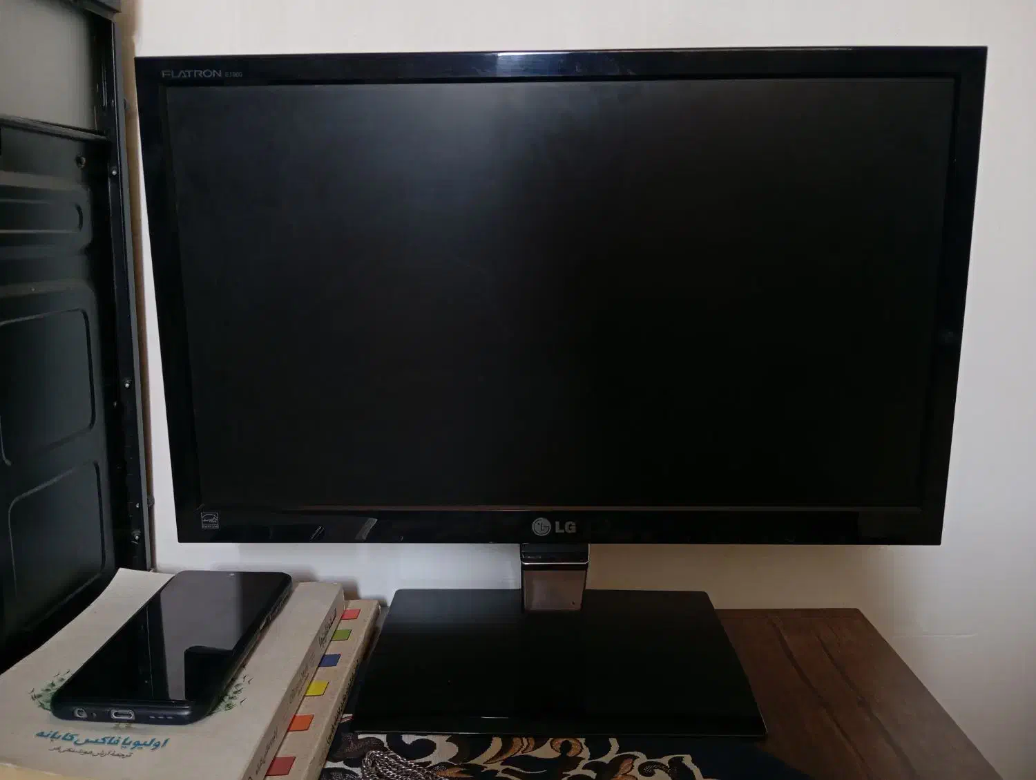 مانیتور 19 اینچ LG مدل Flatron E1960|قطعات و لوازم جانبی رایانه|آستانه اشرفیه, |دیوار
