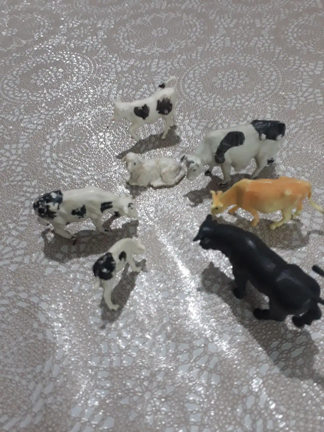 تعدادی باغ وحشی از حیوانات اهلی و وحشی|اسباببازی بچه|ملایر, |دیوار