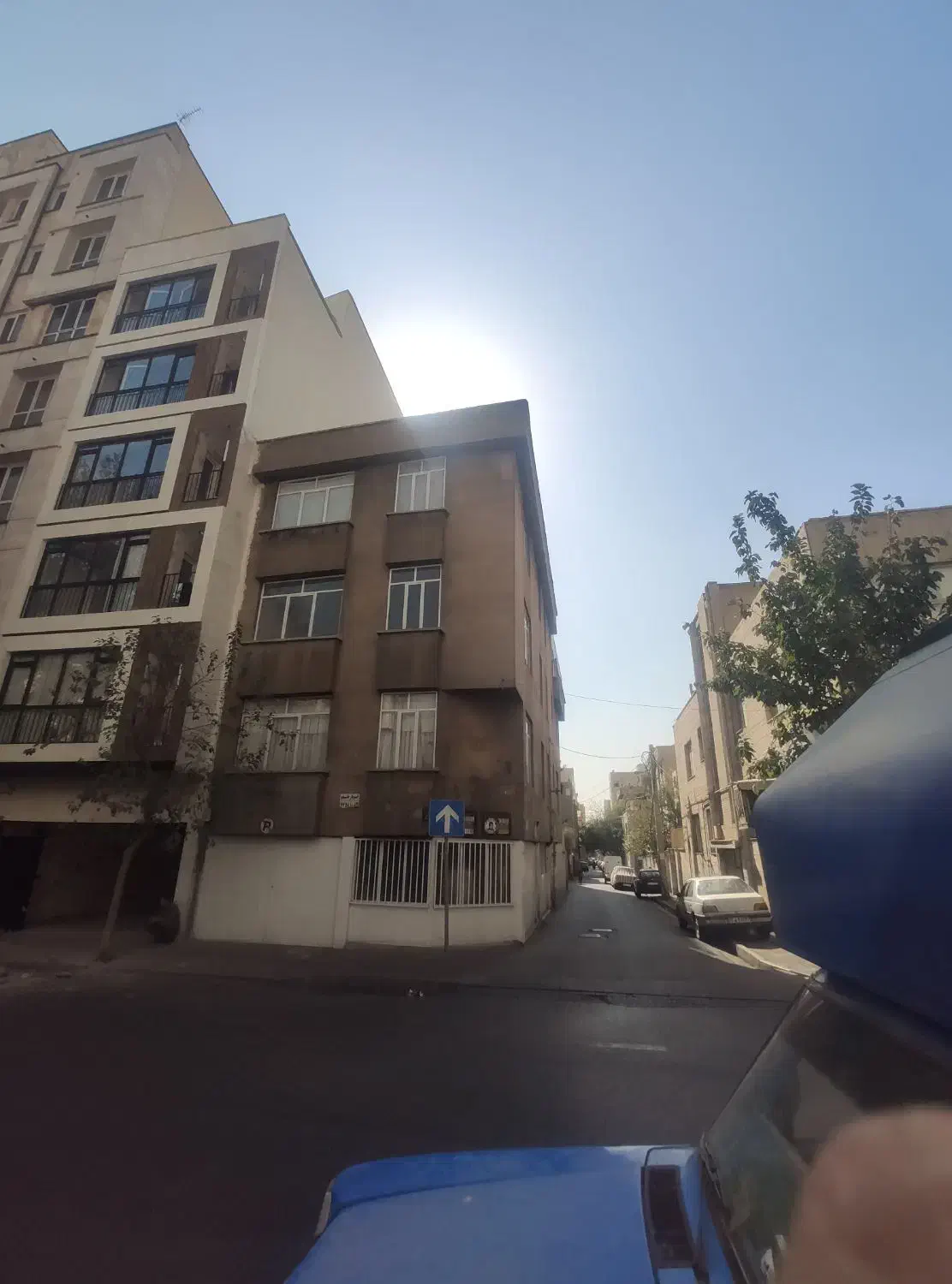 ۹۸ متری دو خوابه، نبش، بر حیدری