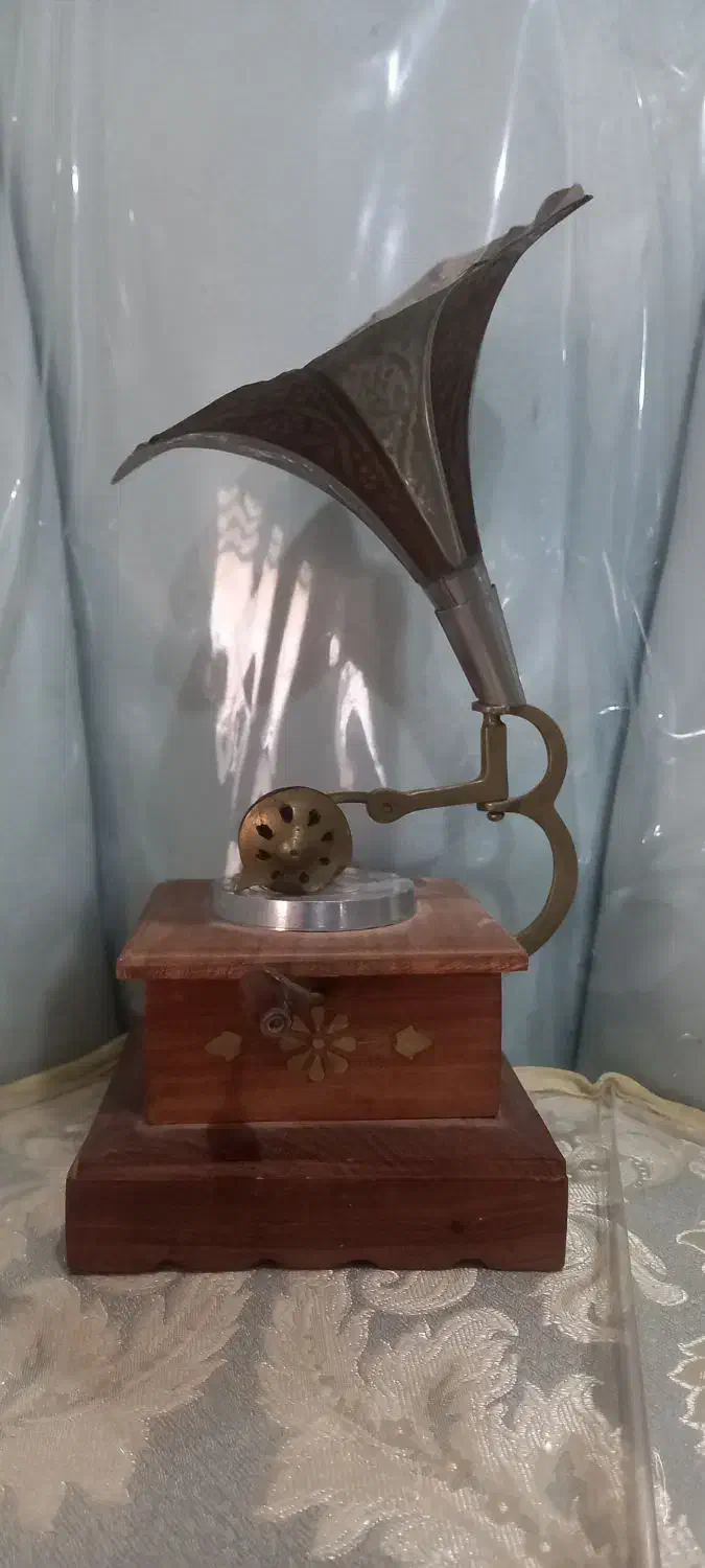 گرامافون تزیئنی|کلکسیون و سرگرمی|باوی, |دیوار