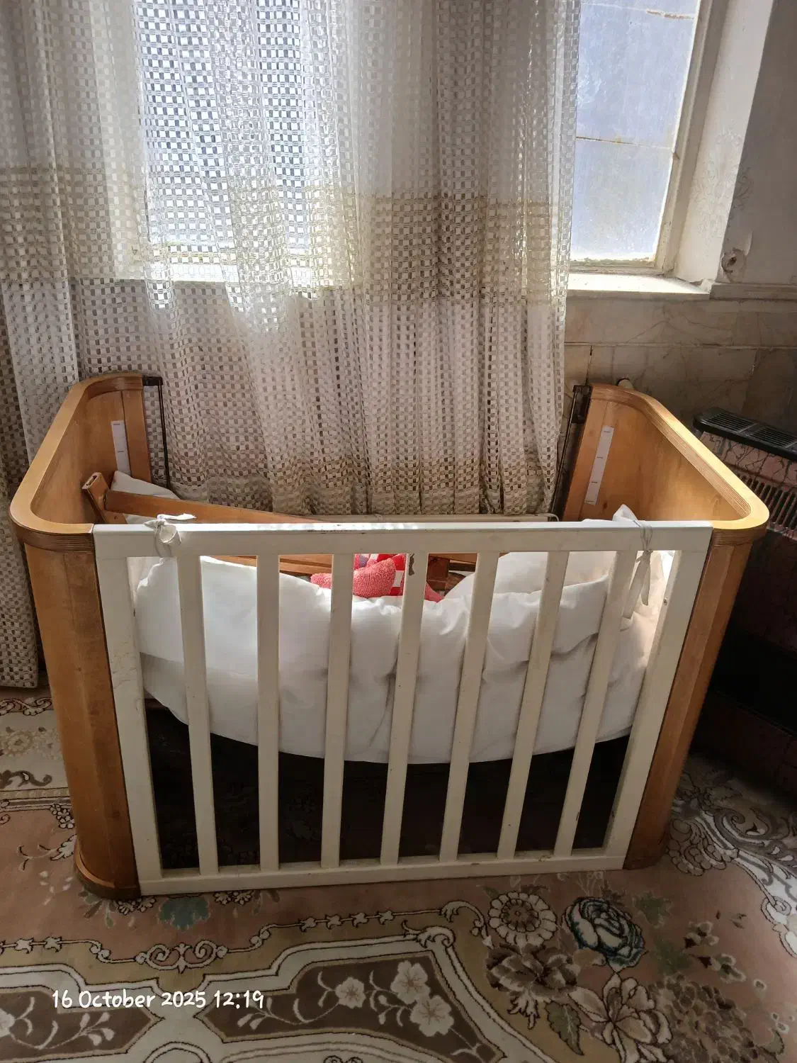 تخت نوزاد|تخت و صندلی بچه|مشهد, عبادی|دیوار