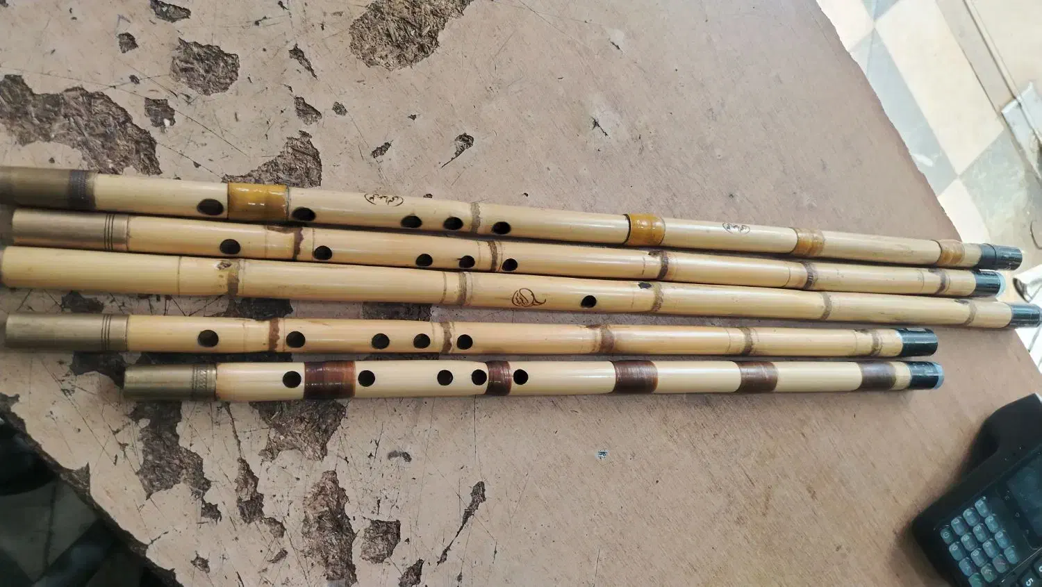 نی هفتبند|سازهای بادی|اهواز, نادری|دیوار