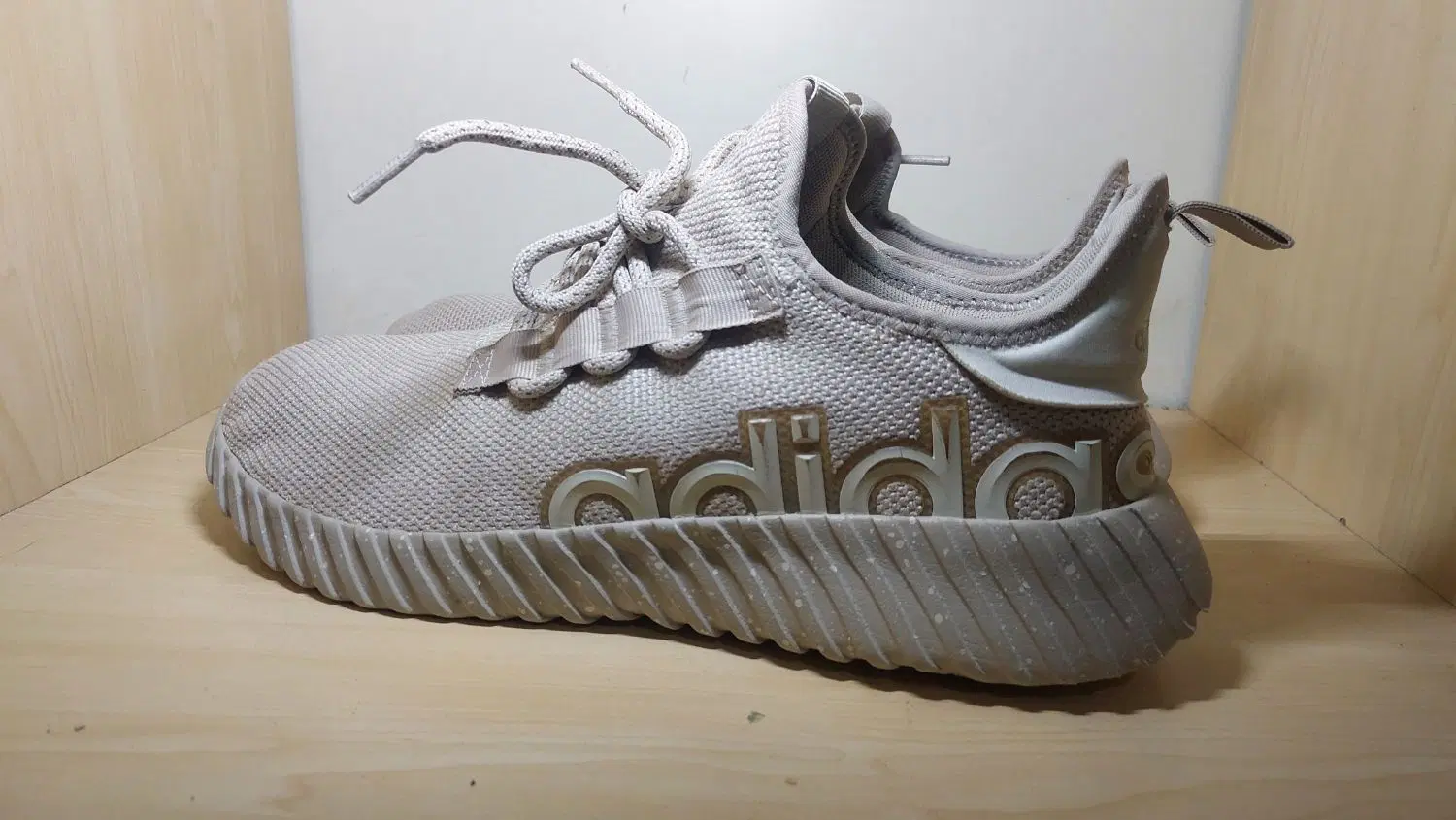 adidas|کیف، کفش، کمربند|شاهین‌شهر, برخوار غرب|دیوار