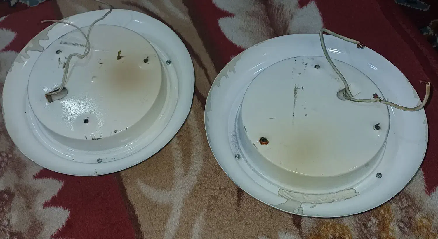 قاب لامپ سقفی گرد با پاتروم سالم|لوستر و چراغ آویز|مشهد, بهمن|دیوار