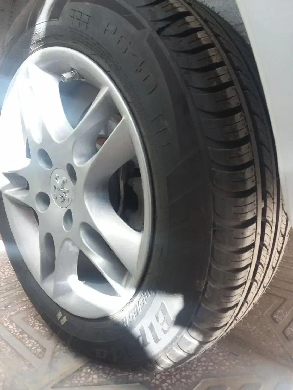 پارس ای ال ایکس سفارشی موتور جدید|خودرو سواری و وانت|کاشان, فاز ۱ ناجی آباد|دیوار