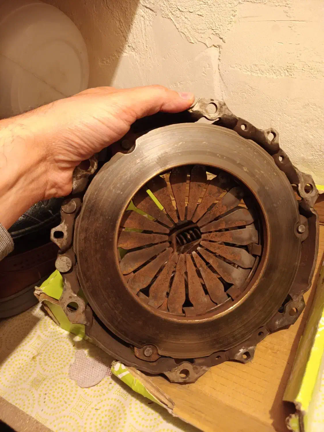 کاسه چرخ عقب پژو صفحه کلاچ پژو|قطعات یدکی و لوازم جانبی|تبریز, |دیوار