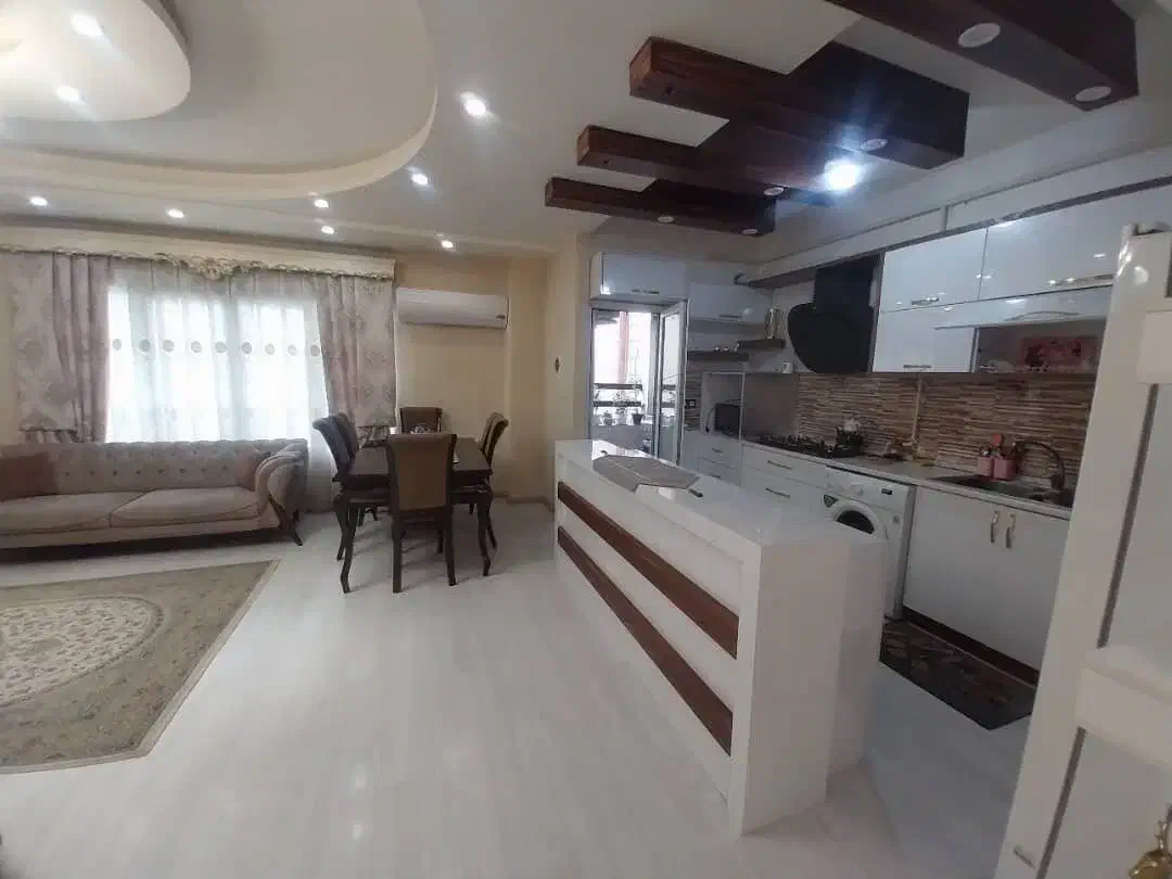 ۱۰۰متری سرمایه گذاری|فروش آپارتمان|رشت, بازار|دیوار