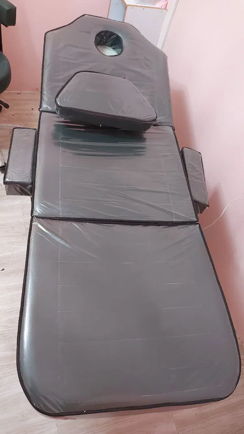 تخت مژه|آرایشگاه و سالنهای زیبایی|رشت, فلسطین|دیوار