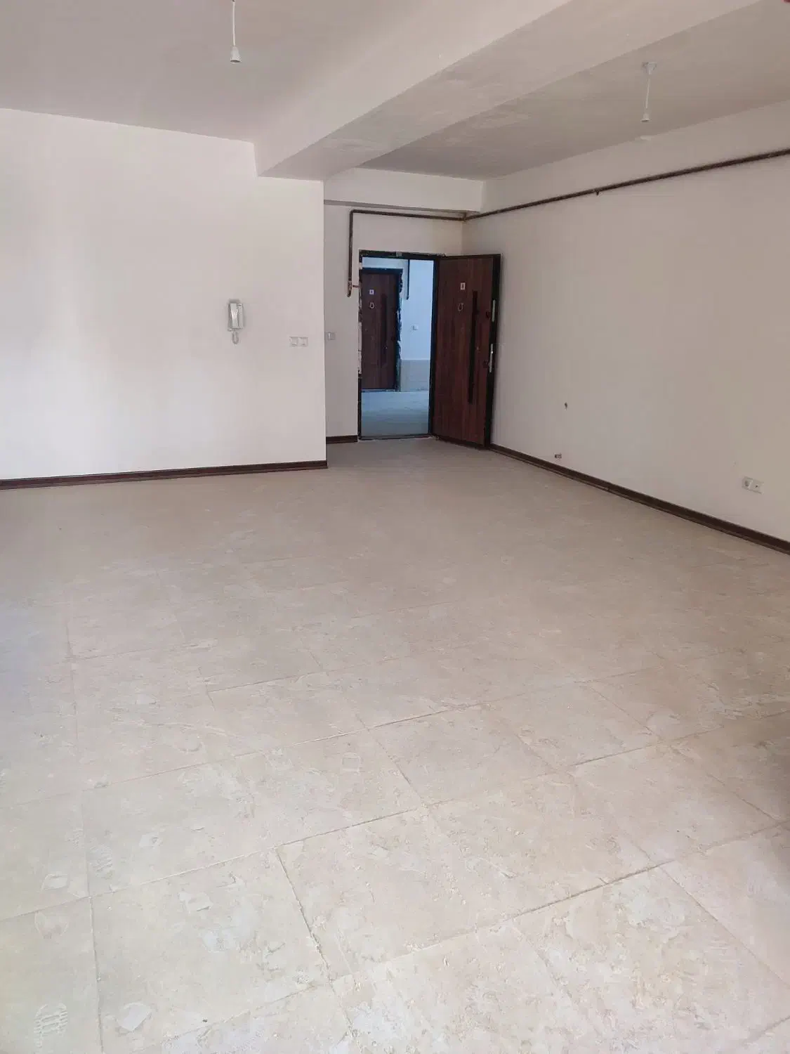 فروش مسکن ملی طبقه 6ویو آزاد|فروش آپارتمان|بروجرد, |دیوار