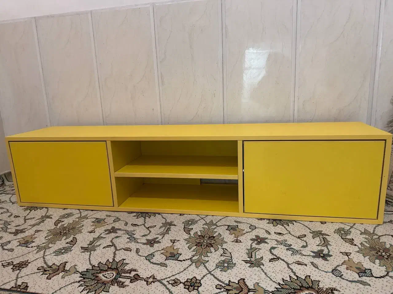 میز تلوزیون هایگلاس در حد|مبلمان خانگی و میز عسلی|رودسر, |دیوار