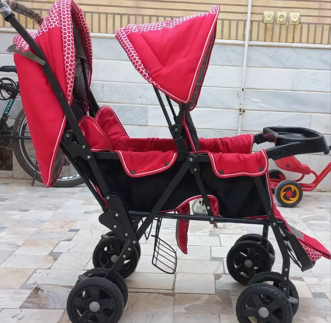 کالسکه دوقلو/ مارک دلیجان/درحد نو|کالسکه و لوازم جانبی|قم, زنبیل آباد|دیوار