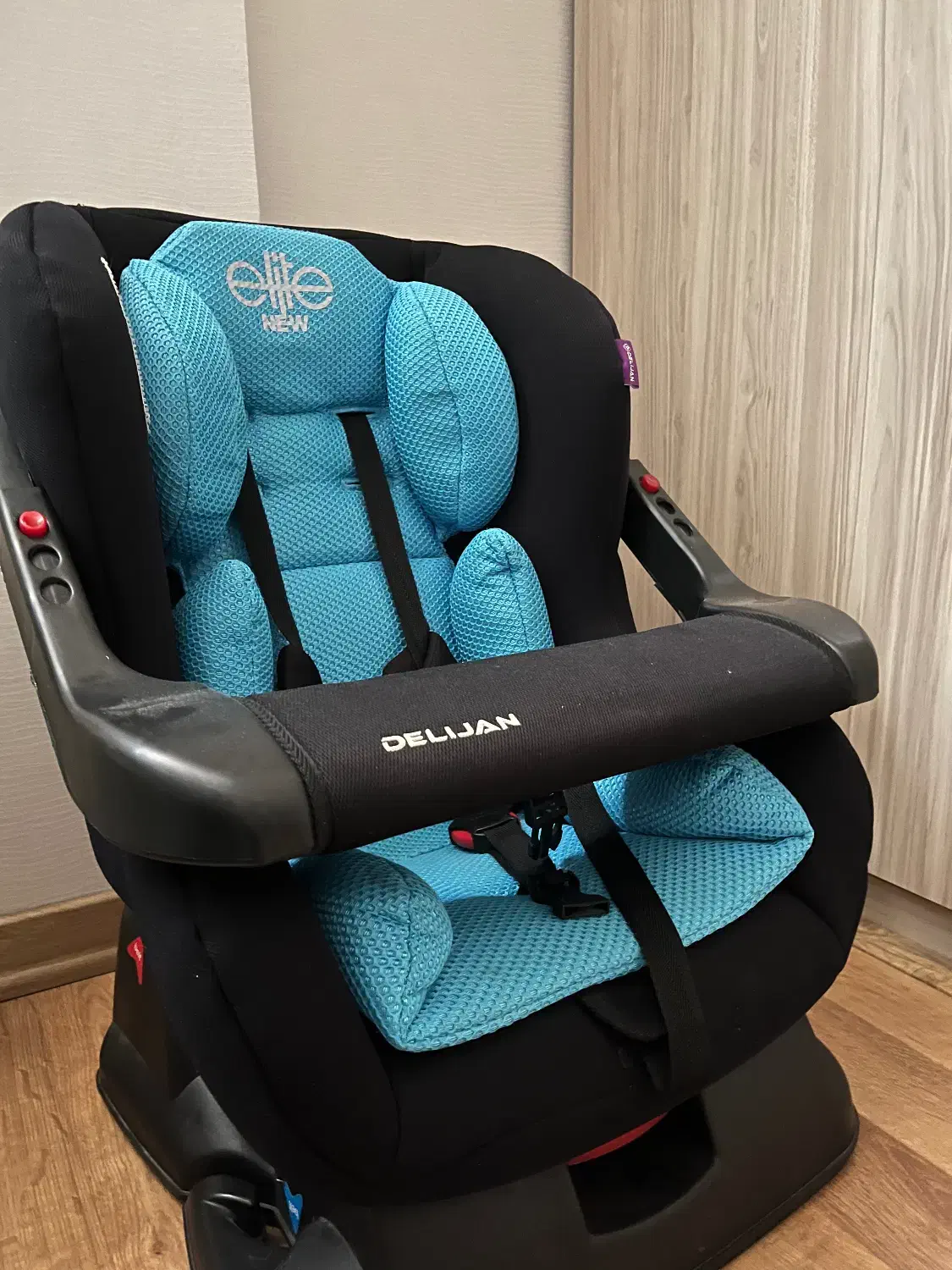 صندلی ماشین|تخت و صندلی بچه|اردبیل, |دیوار