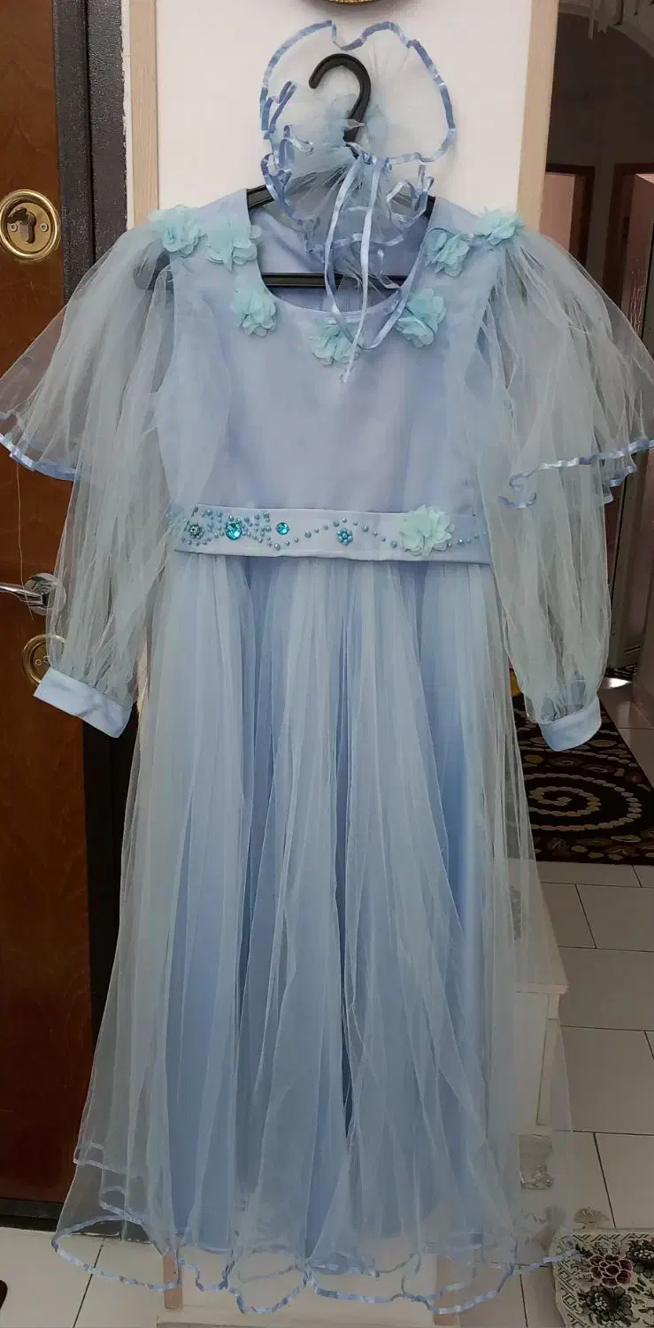 لباس عروس ومجلسی|لباس|رشت, استقامت ۱|دیوار