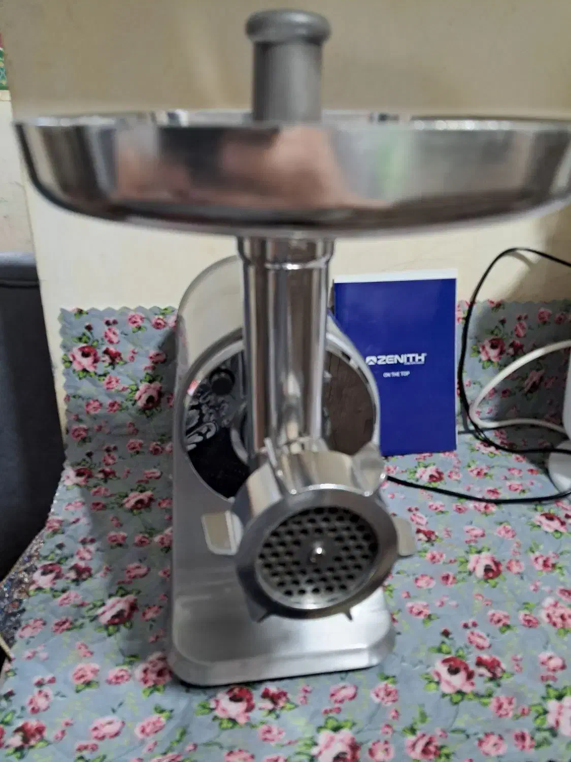 چرخ گوشت زنیت استیل کمصدا در حد نو|خردکن، آسیاب، غذاساز|پردیس, فاز ۱۱|دیوار