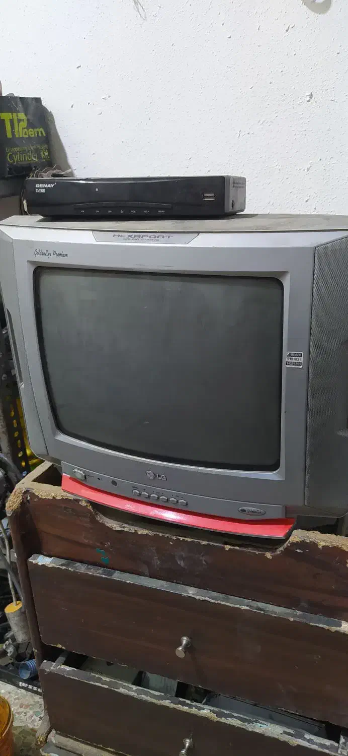 تلویزیون با گیرنده|تلویزیون و پروژکتور|طرقبه, |دیوار