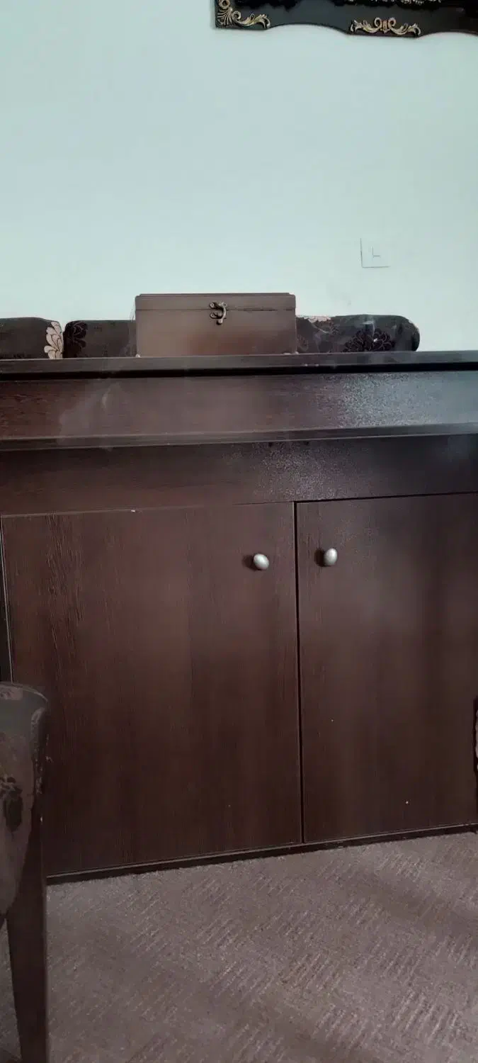 مبل راحتی ۷نفره و نهار خوری ۶ نفره و میز عسلی|مبلمان خانگی و میز عسلی|سنندج, |دیوار