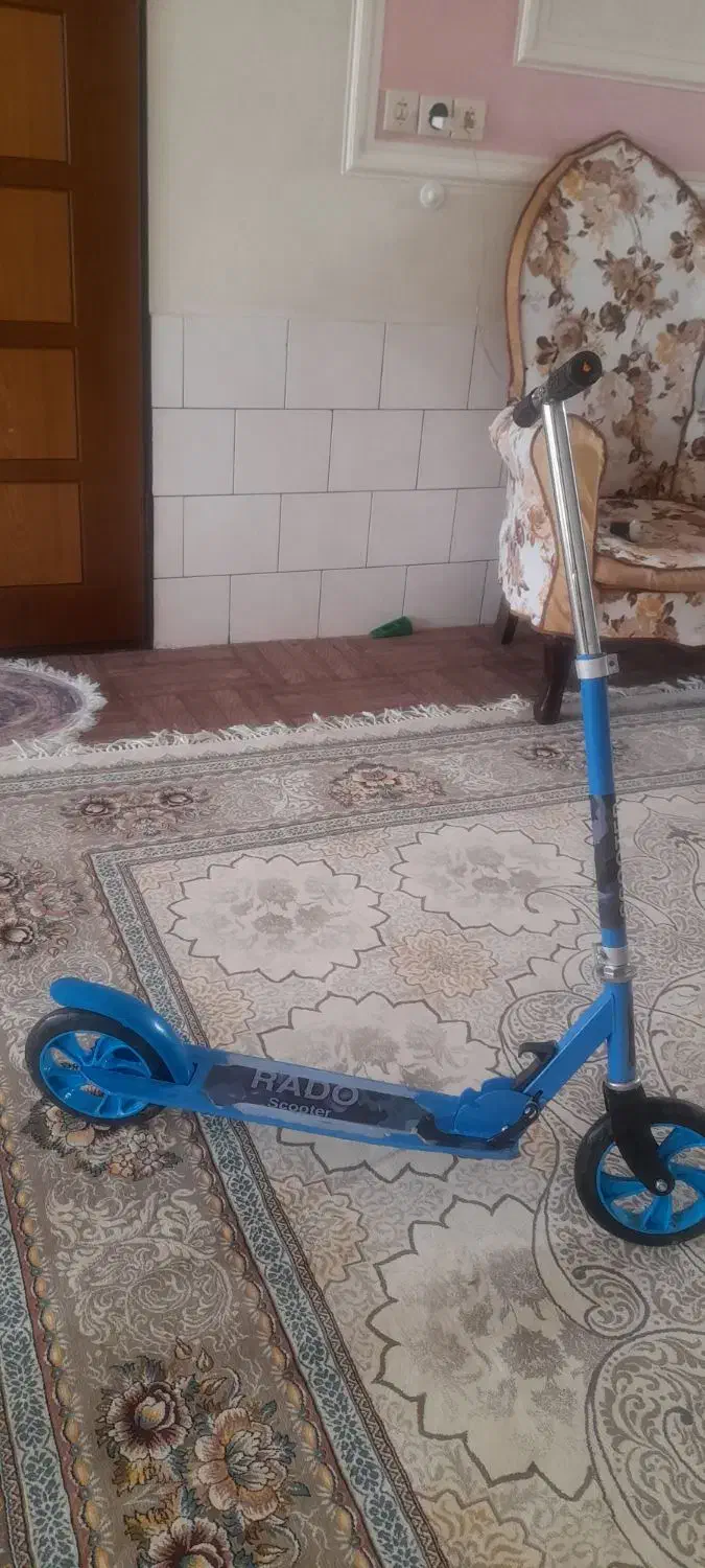 اسکوتر نو|دوچرخه، اسکیت، اسکوتر|بروجن, |دیوار