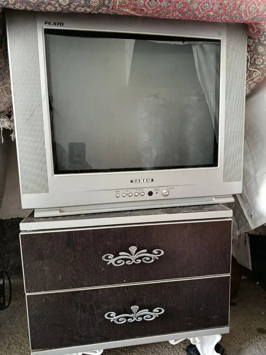 تلویزیون رنگی|تلویزیون و پروژکتور|نقده, |دیوار