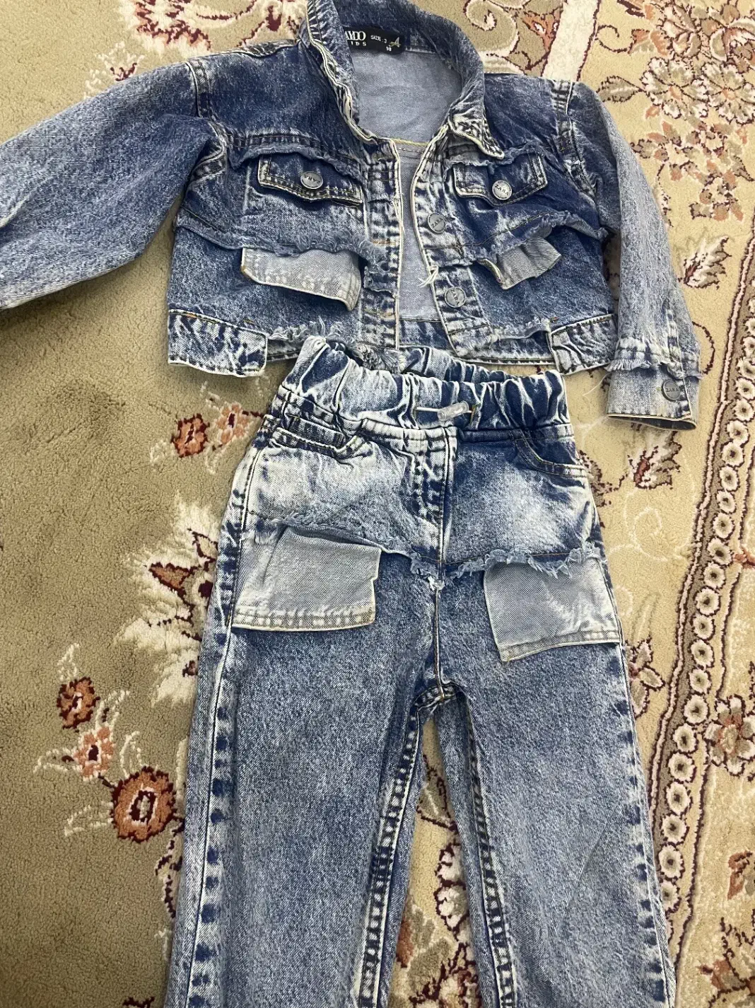 ست جین|کفش و لباس بچه|کرمانشاه, |دیوار