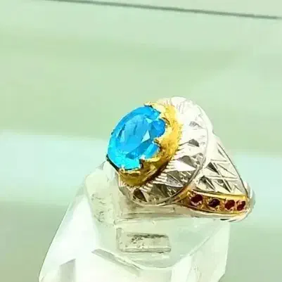 انگشتر سنگ زمرد و توپاز دست‌ساز 925|جواهرات|اردبیل, |دیوار