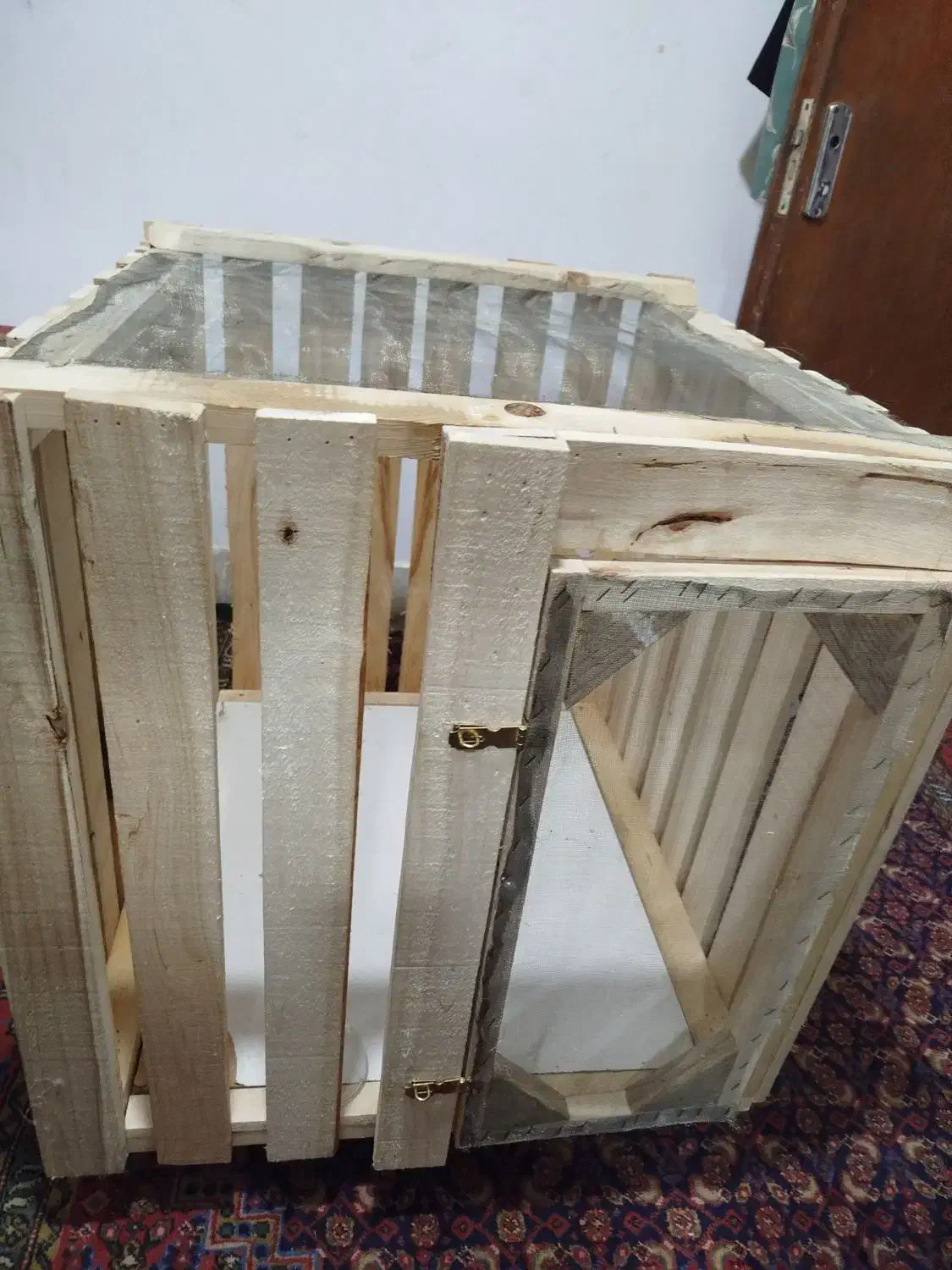 قفس بزرگ و عالی خیلی تمیز|لوازم جانبی حیوانات|بردسکن, |دیوار