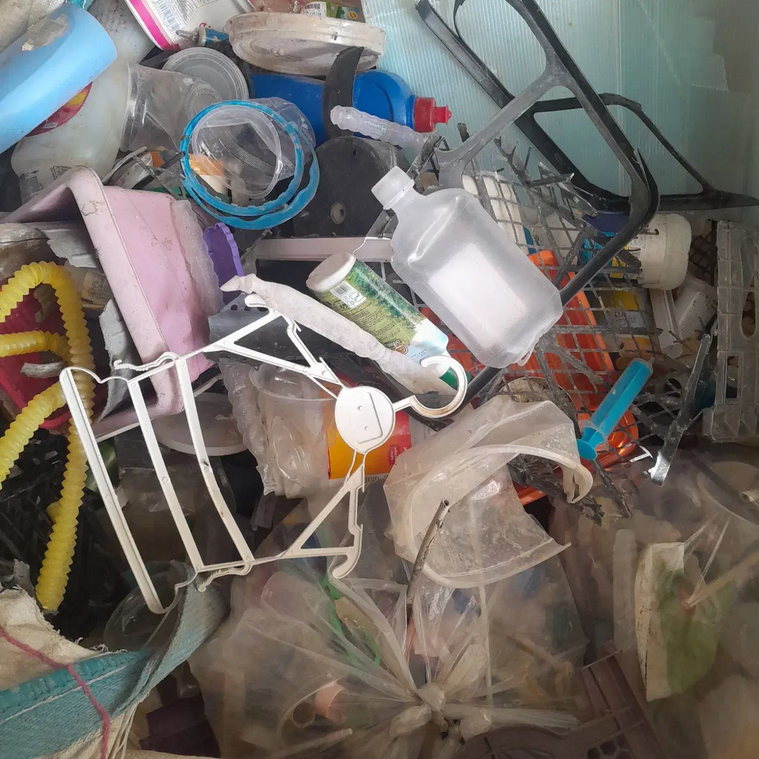 خریدضایعات درب منزل اطراف زهک|خدمات پیشه و مهارت|زهک, |دیوار