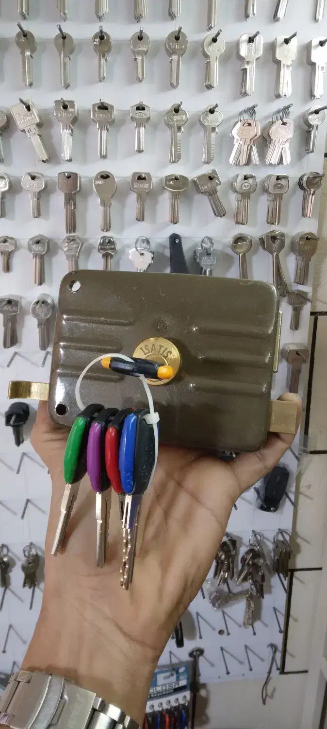 کلیدسازی شبانهروزی|خدمات پیشه و مهارت|نورآباد ممسنی, |دیوار