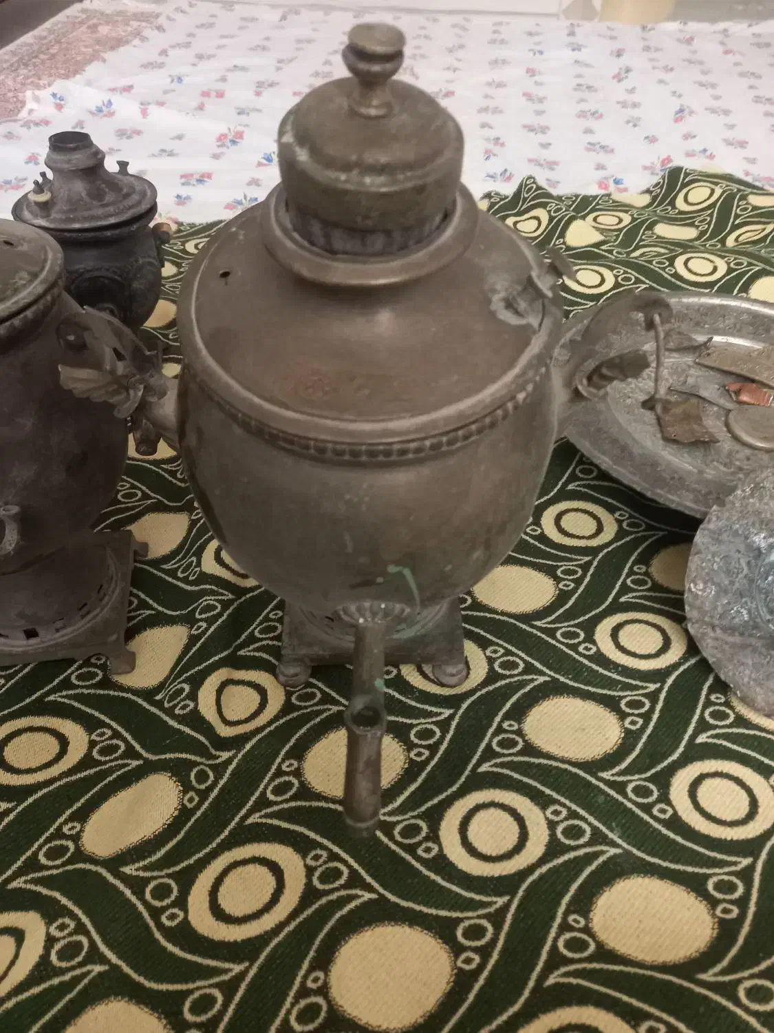 وسایل قدیمی و قدمت دار سماور زغالی و عیره|کلکسیون اشیاء عتیقه|ساوه, |دیوار