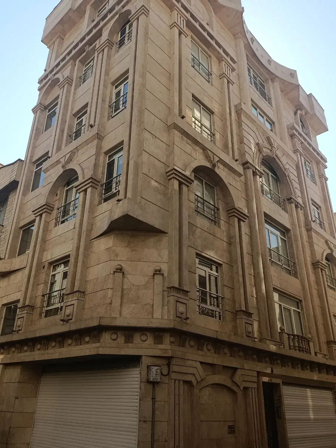 آپارتمان ۱۲۴ متر ۳ خوابه منیریه راتق ۷ ساله|فروش آپارتمان|تهران, منیریه|دیوار