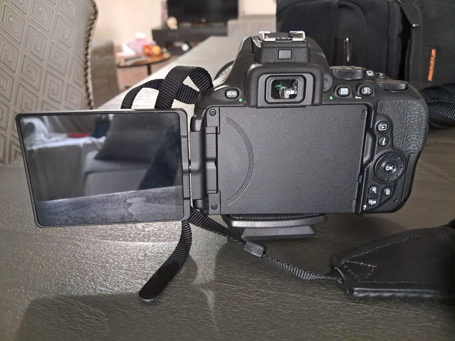 دوربین Nikon D5600|دوربین عکاسی و فیلمبرداری|تهران, سازمان برنامه شمالی|دیوار
