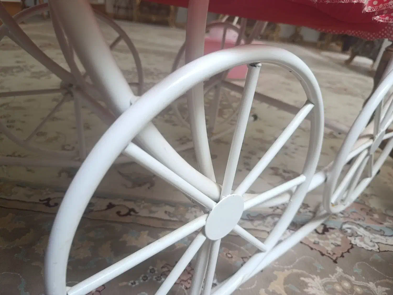 گهواره وسطل و وان نوزاد|کالسکه و لوازم جانبی|قروه, |دیوار