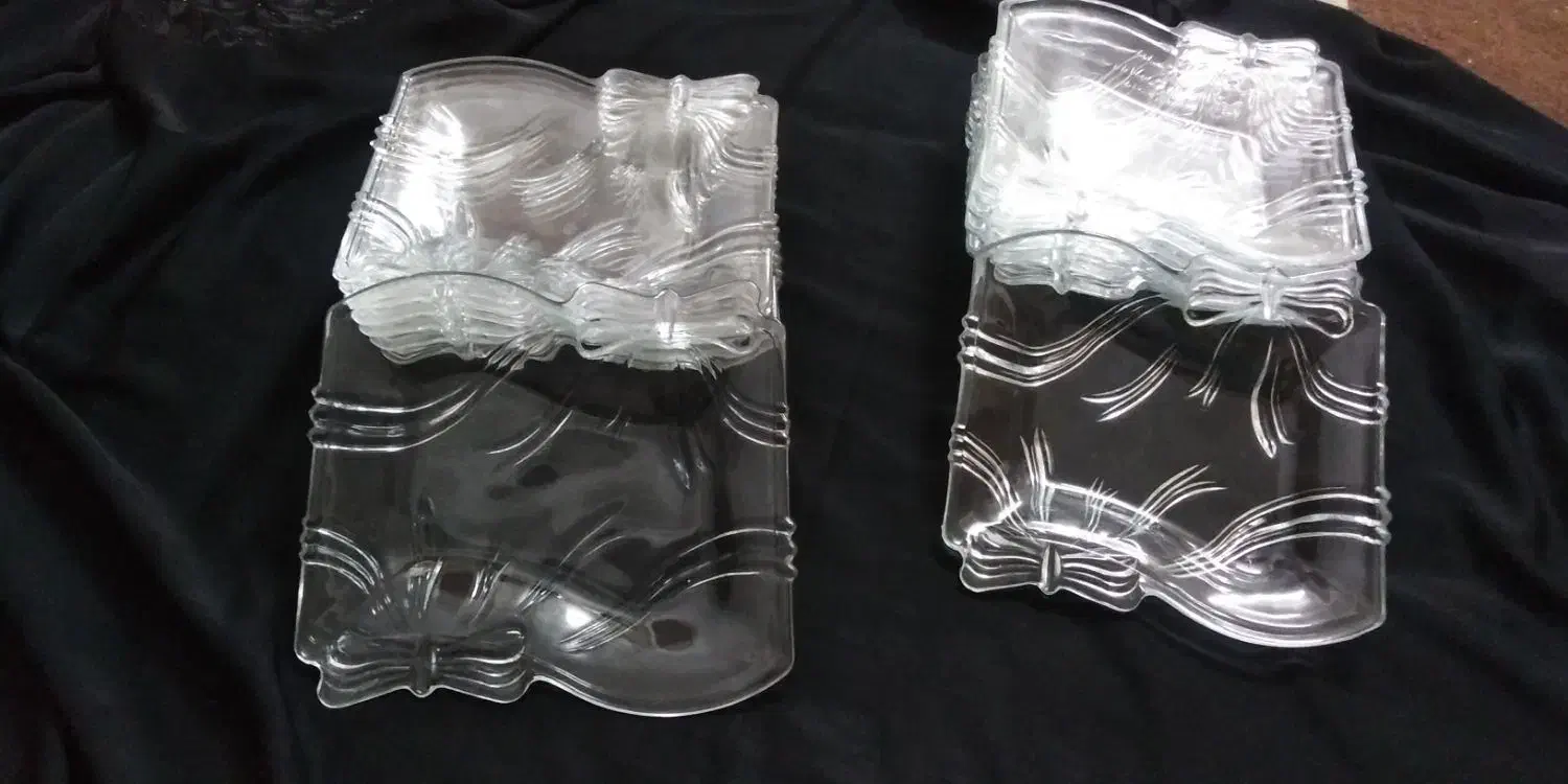 بشقاب کاسه طرح پاپیونی|ظروف سرو و پذیرایی|یزد, |دیوار