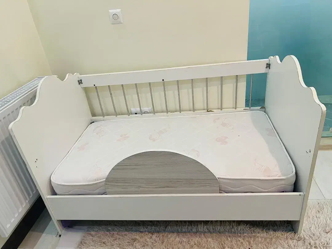 تخت وتشک کودک|تخت و صندلی بچه|اصفهان, ناژوان|دیوار