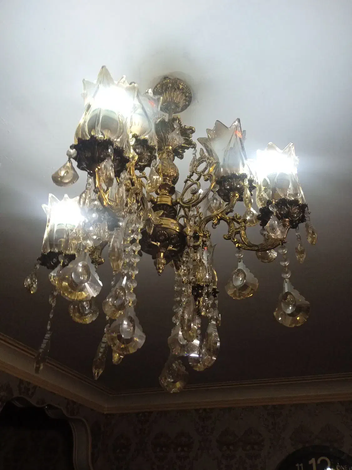 لوستر|لوستر و چراغ آویز|اسلام‌شهر, شهرک قائمیه|دیوار