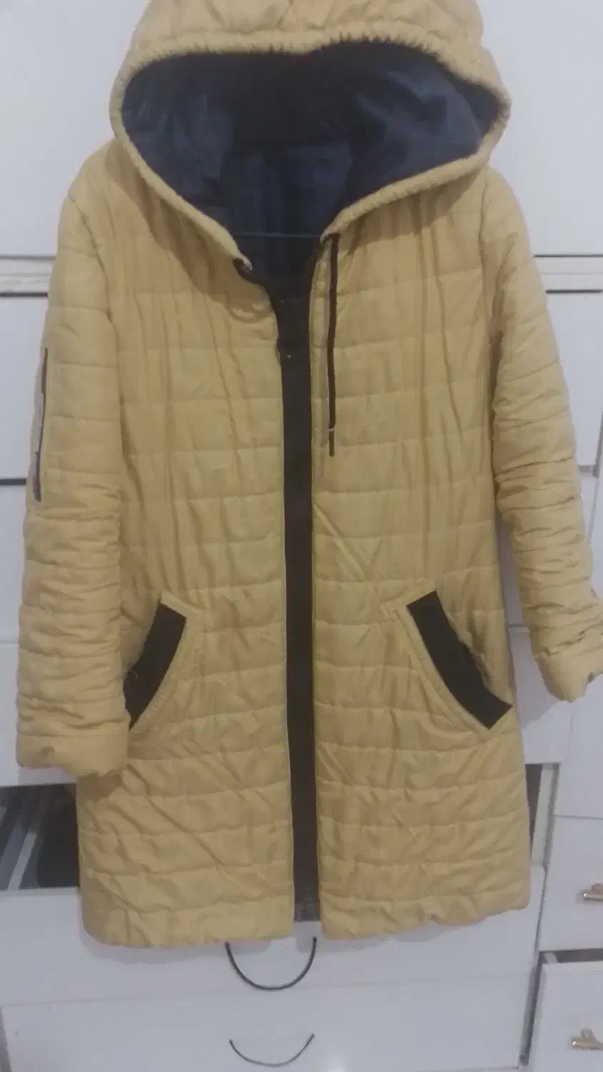 کاپشن|لباس|قم, شهرک شهرداری|دیوار