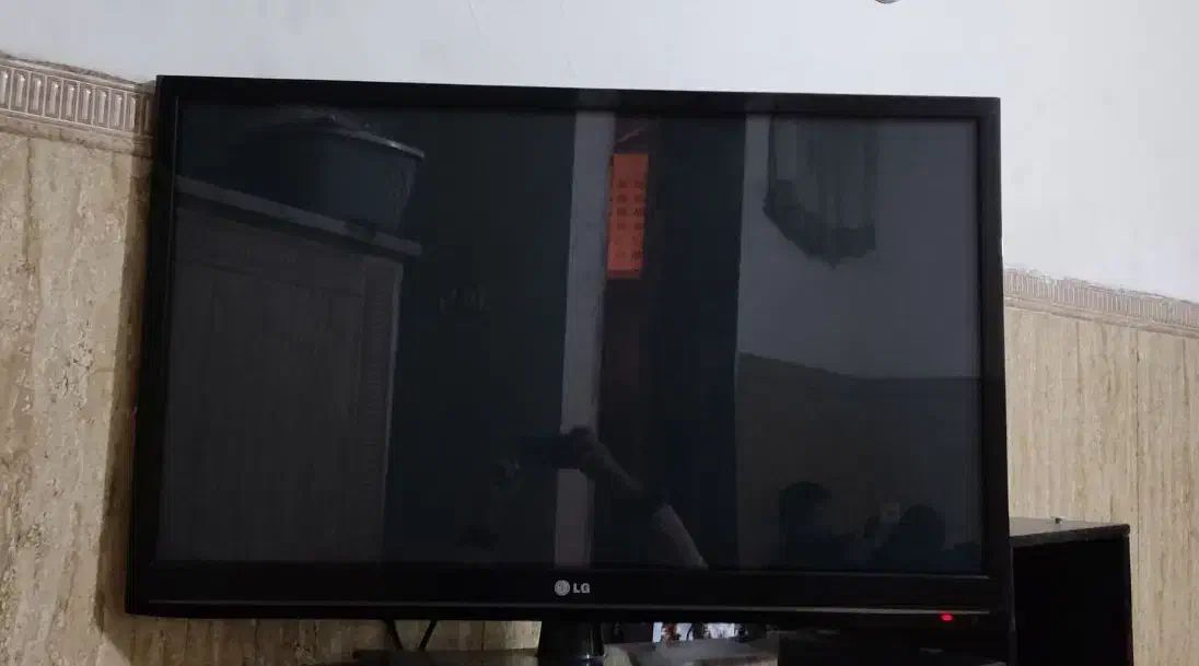 تلوزیون42 ال جی|تلویزیون و پروژکتور|کرج, شهرک سهرابیه|دیوار